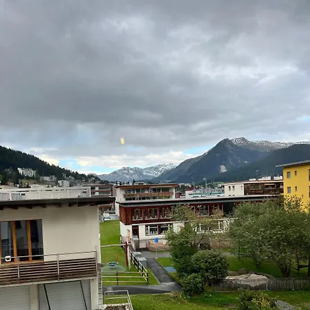 Lejlighed Einfach Und Geschmackvoll, 4 Zimmer Davos